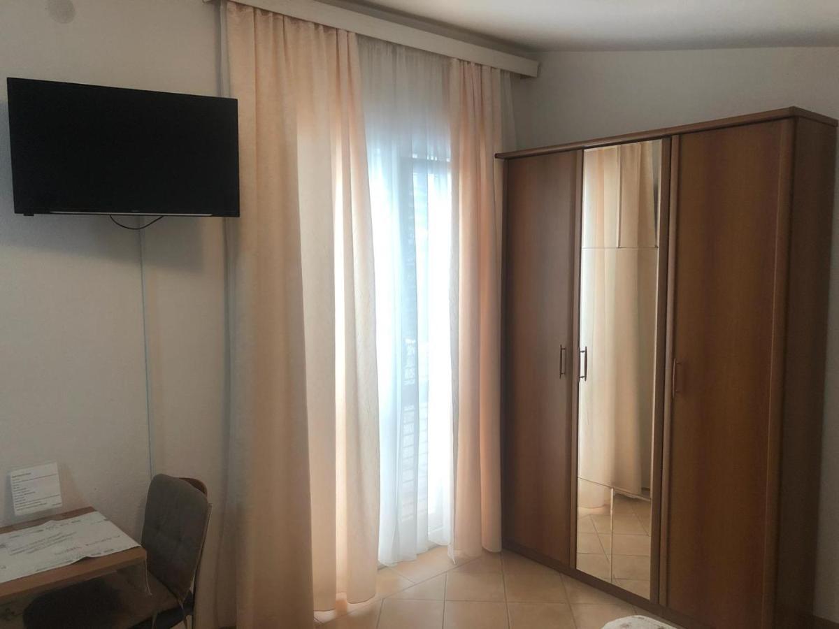 Villa Rosso Baška Voda Εξωτερικό φωτογραφία